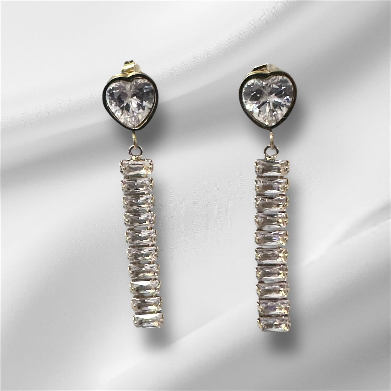 Boucles d'oreilles pendantes en zircons